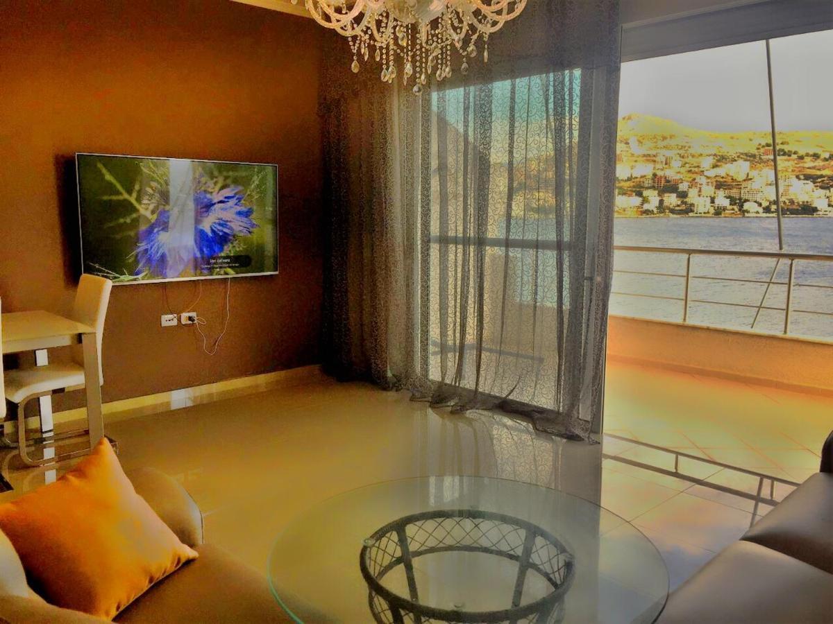 Royal Queen And King Luxury Apartment Sarandë Esterno foto